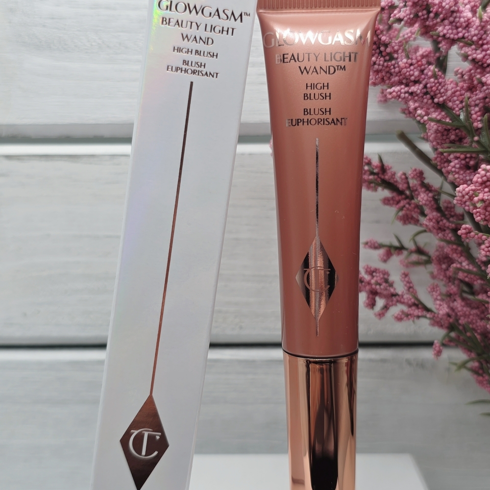 Charlotte Tilbury Glowgasm Beauty Light Wand - High Blush